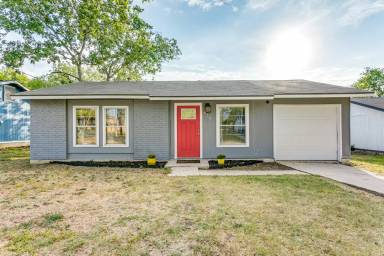 Main picture of 816 Hickory Hill Dr