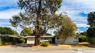 Main picture of 16 Pico Vista