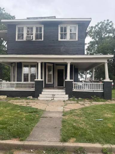 Main picture of 16 W 10th Ave