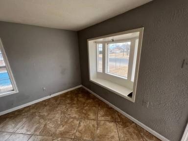 Main picture of 3202 Baylor St