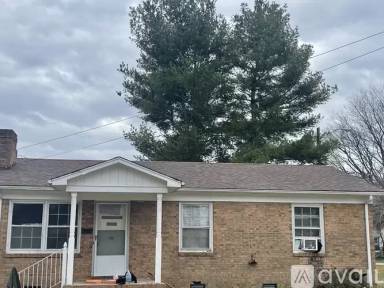 Main picture of 2200 Wythe St