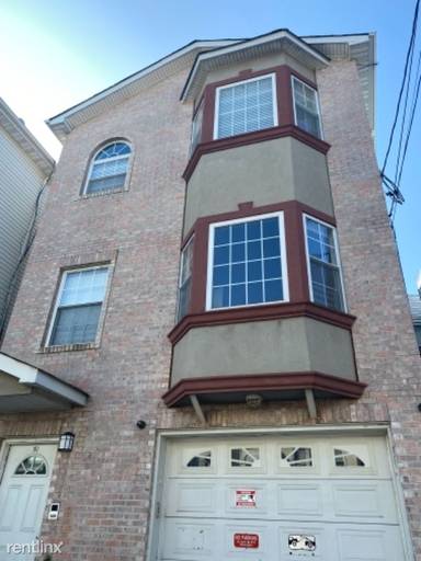 Main picture of 141 Clendenny Ave