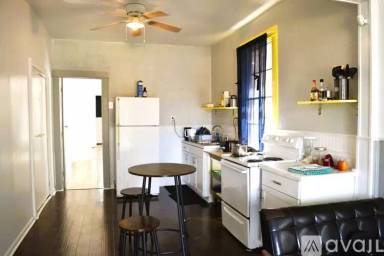 Main picture of 1212 Elizardi Blvd