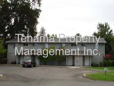 Main picture of 1070 Lakeside Dr
