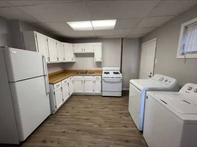Main picture of 40 S Sherman St