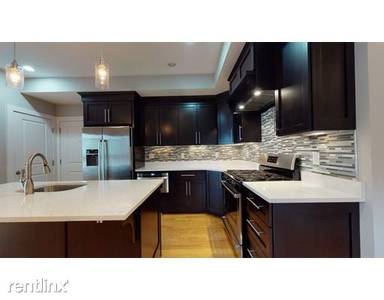Main picture of 41 W 2nd St