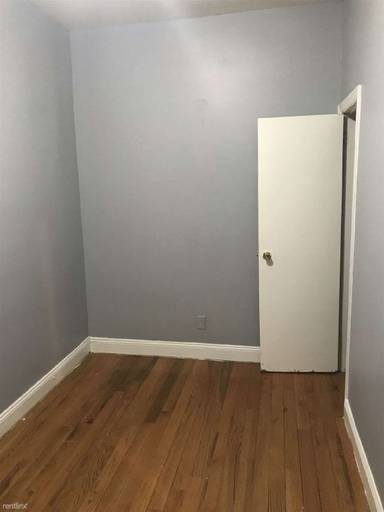 Main picture of 216 48th St