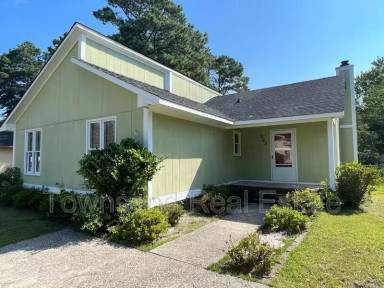 Main picture of 203 Duncan Rd