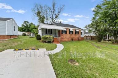 Main picture of 934 Bluebird Rd