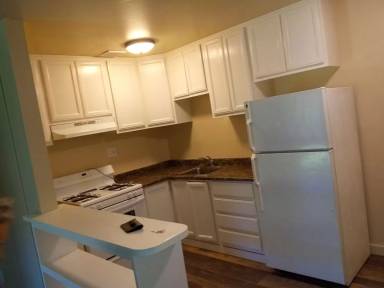 Main picture of 553 Carpenter St