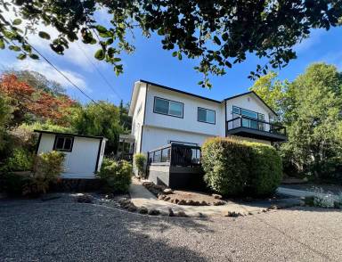 Main picture of 4640 Montgomery Dr