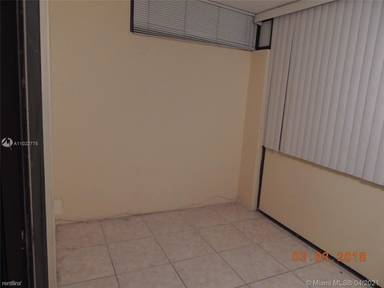 Main picture of 3321 Raleigh St