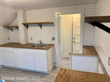 Main picture of 86 Portland St