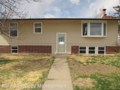 Main picture of 607 Valley Dr