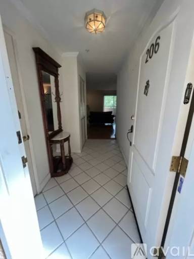 Main picture of 318 N Adams St