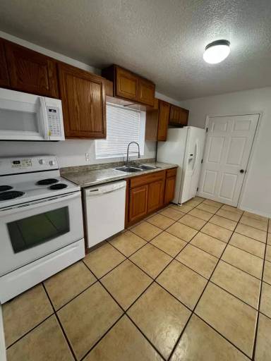 Main picture of 1900 Arno St SE