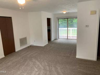 Main picture of 2600 Courier Ct