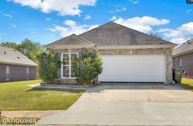 Main picture of 4784 Longmeadow Dr