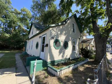 Main picture of 1143 Bemis St SE