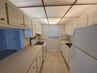 Main picture of Presidential Golfview Condominiums