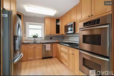 Main picture of 3305 N Carriageway Dr