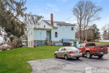 Main picture of 11 Kenyon Ave