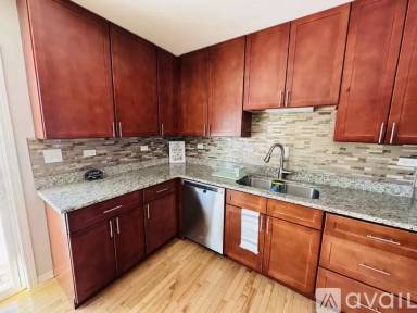 Main picture of 7008 Hawthorne Ln