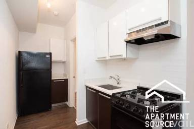 Main picture of 5054 N Winthrop Ave