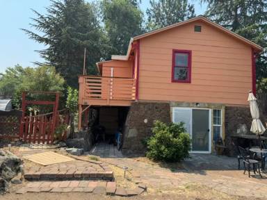 Main picture of 415 E Hersey St