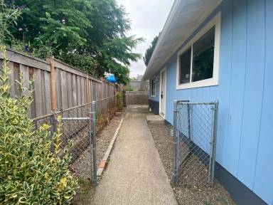 Main picture of 2923 SE Waverleigh Blvd