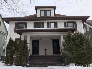Main picture of 2128-2130 E 2nd St