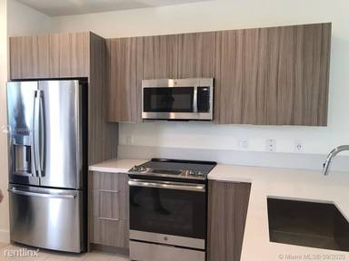 Main picture of 10222 NW 64th Way