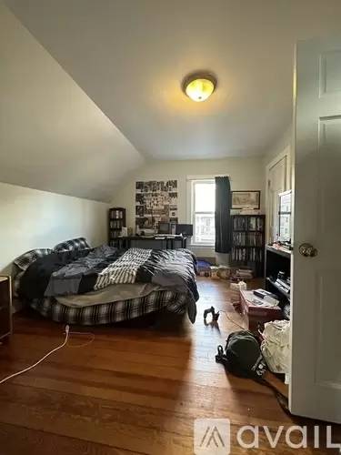 Main picture of 431 Faneuil St