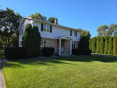 Main picture of 3582 Debra Ln