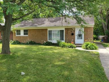 Main picture of 28455 Parkwood St