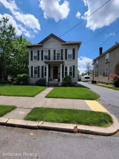 Main picture of 226 Ramsey Ave