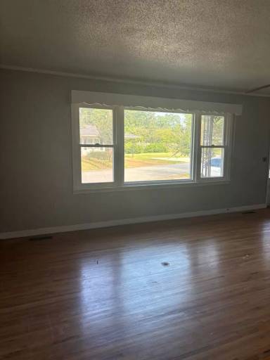 Main picture of 803 N Charles St