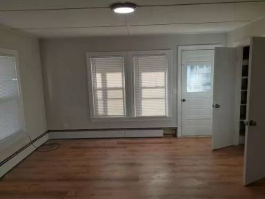 Main picture of 110 Silver St