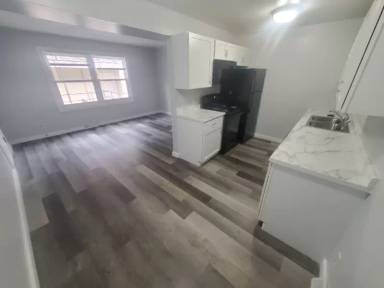 Main picture of 913 7th St S