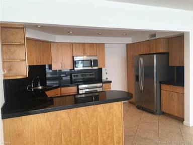 Main picture of Brickell Bay Tower Condo