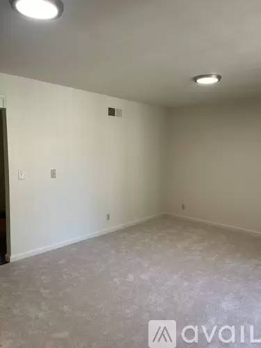 Main picture of 3048 Champion St
