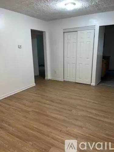 Main picture of 922 Rosedale Dr
