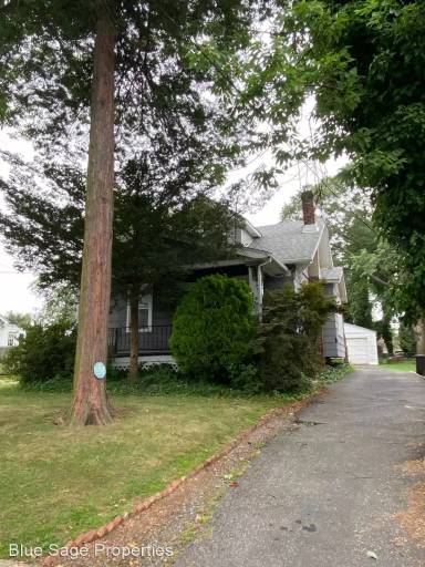 Main picture of 1421 Melrose Ave