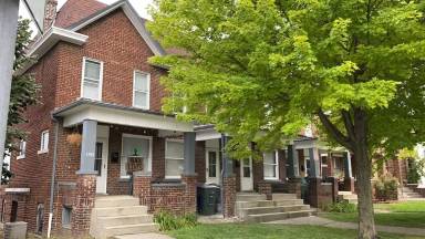 Main picture of 1701 Summit St