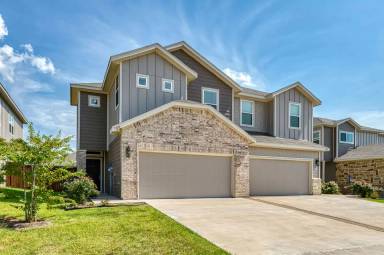 Main picture of 720 Wheatfield Dr