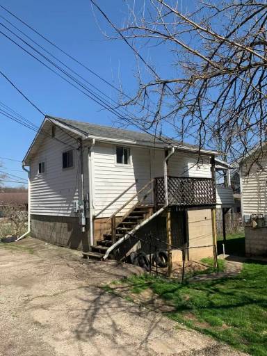Main picture of 1102 Broadway Ave