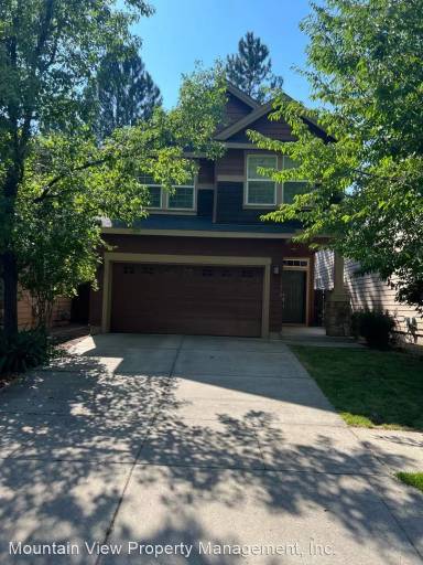 Main picture of 19434 Hollygrape St
