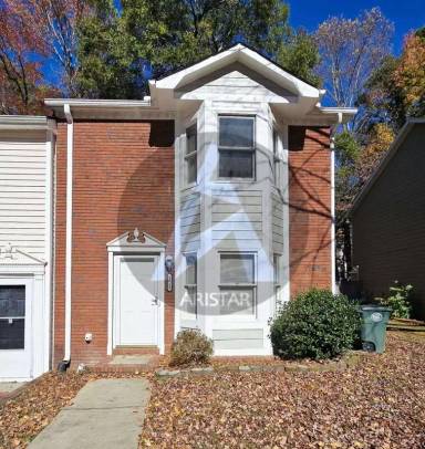 Main picture of 1012 Kennesborough Rd NW
