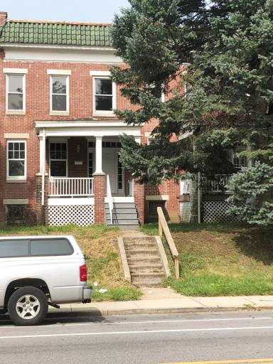 Main picture of 4810 Frederick Ave