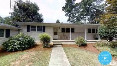 Main picture of 2537 Ricky Cir